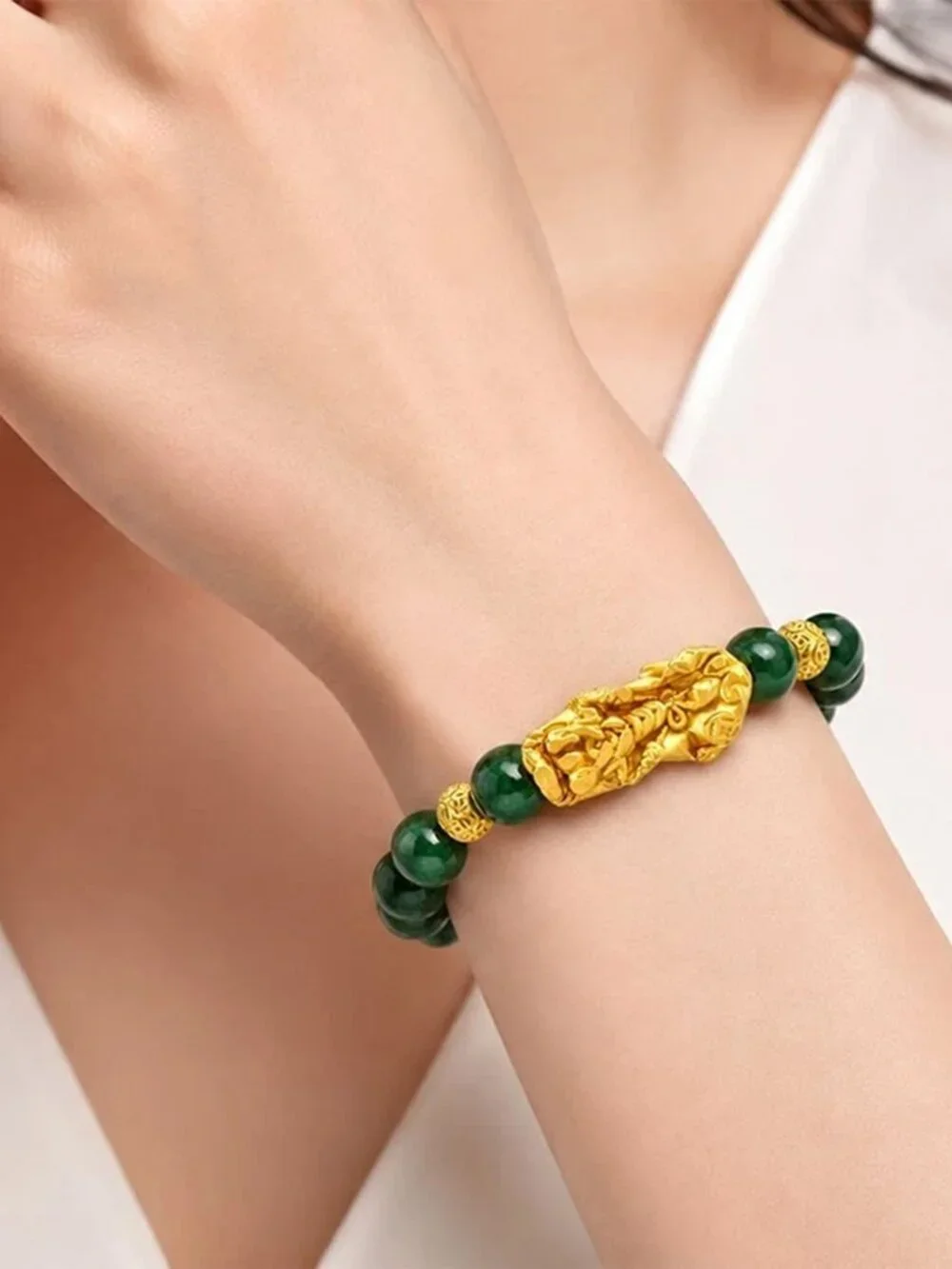 Genuine Green Jade & The Pixiu Lucky Charm Chinese Solid 24k Yellow Gold